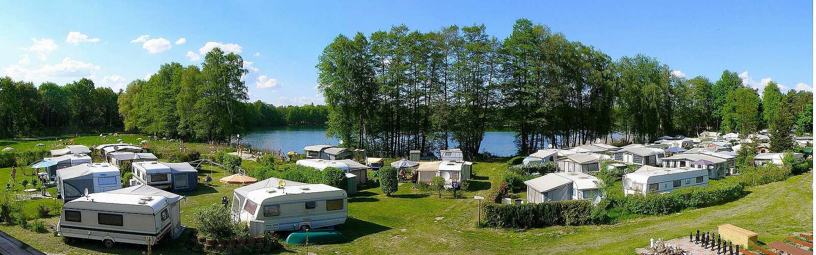 Campingplatz am Tonsee,
            
        
                Foto: Fotograf / Lizenz - Media Import/Wolfgang Purann