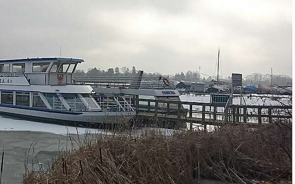 Winterbild Boote im Winter